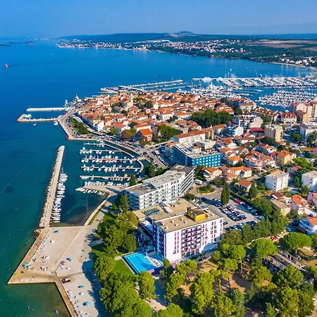 With Parking Space Biograd Na Moru, Biograd - 6152 Daire *